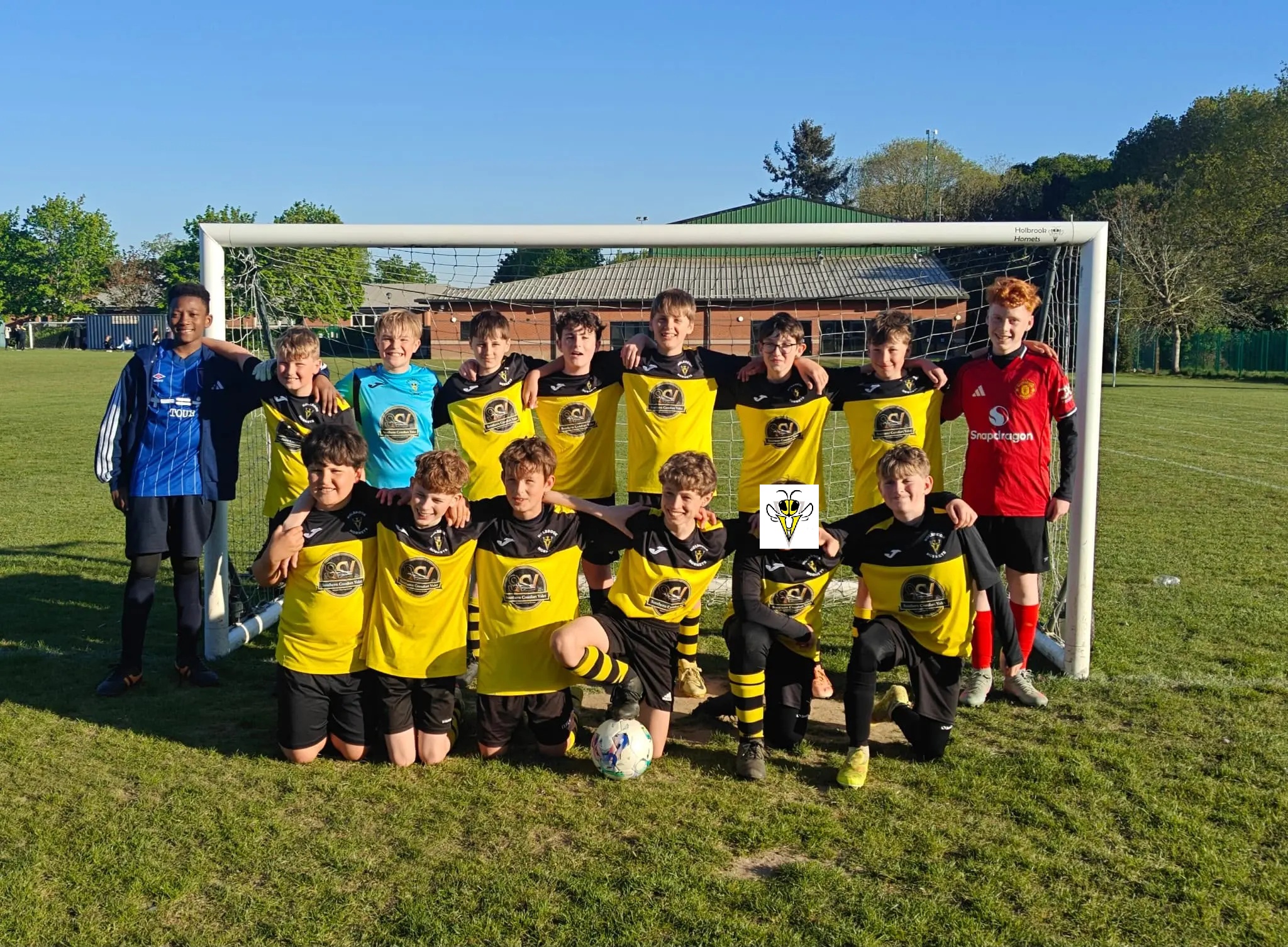 Holbrook Hornets FC
